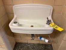 Porcelain water fountain - outside room 1103