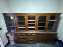 Large wooden display case with drawers - 1109