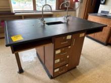 Chemistry Lab Table - Rm 1109