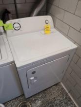 Electric Dyer, cafeteria