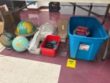 Globes, Magnifying Glasses, Petri Dishes - Room 1201
