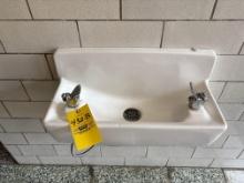 Porcelain 2 person water fountain - outside room 1302