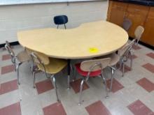 Teaching Table with chairs - Rm 1302