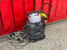 Advanced AWF1315 wet-dry shop vac and power strips