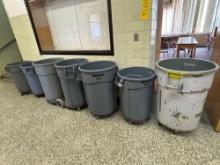7 trash cans oh wheels. no lids