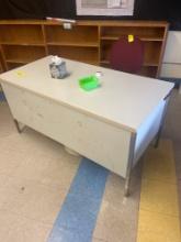 Metal desk and chair - 3411