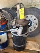 pneumatic ear end grease dispenser