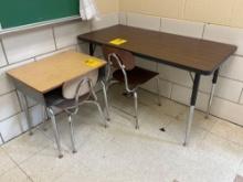 2 small metal tables and chairs - 1601