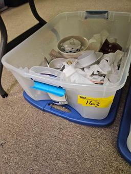 Tote of kitchen items