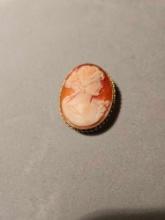 14k yellow gold cameo pin