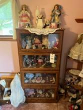 4 Tier Wood Cabinet / Dolls and Figurines