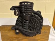 Cast iron corn sheller