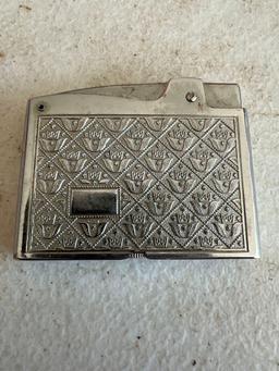 Pall Mall Famous Cigarettes Lighter