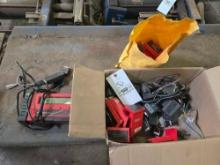 Snap-On MT2500 diagnostic scanner and accessories