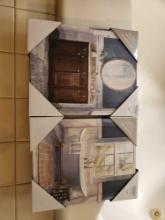 Decor Pieces in Bathroom