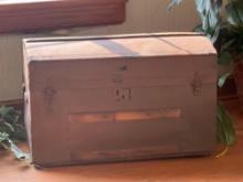 Vintage Trunk - top is not attached
