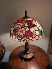 Butterfly themed modern table lamp