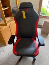 High back cushioned office chair