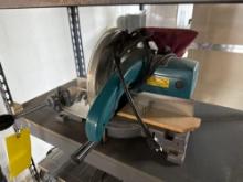 nice makita miter saw