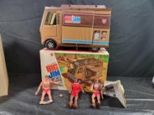 Big Jim Sports Camper w Box 3 Big Jim Jack Figures