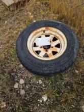 2 trailer tires