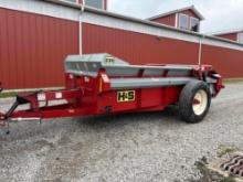 H&S 235 Manure Spreader