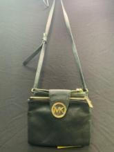 Ladies Michael Kors cross body bag