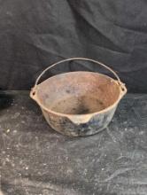 No. 8 cast iron pot