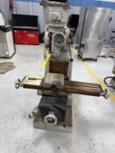 Ram turret milling machine