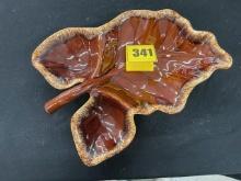 Hull Brown Drip Oak Leaf chip-n-dip