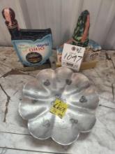 2 Decanters & Wendell August Plate