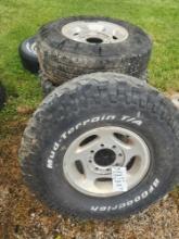 Set of 4 Dodge 8lug