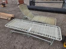 Metal Outdoor Lounge Chairs