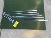Callaway Apex PRO 4-P Iron Set