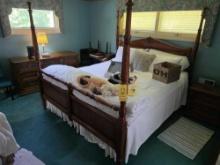 4 pc Thomasville Bedroom Set King Size Bed