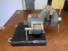 Wilton No. 2 Vice