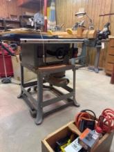 Heavy Duty Delta Model 10 tilting arbor saw. 230 volt