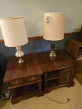 2 Broyhill End Stands and 2 Lamps
