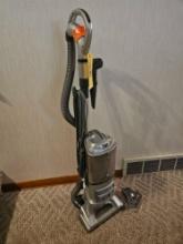 Shark Lift-Away Deluxe Vacuum