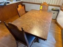 Dining room table with 3 chairs, 3 extra leaves