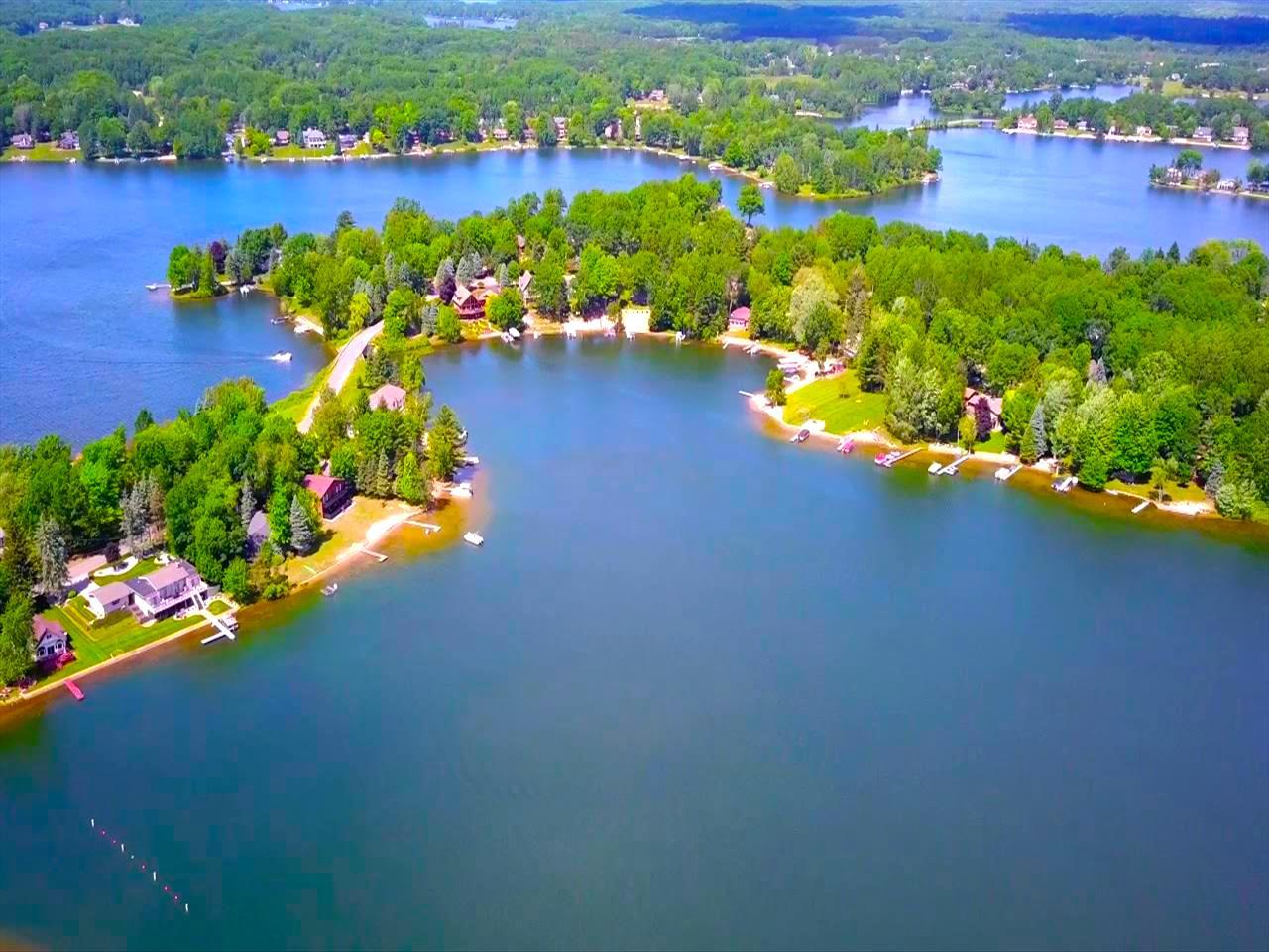 Build Here:  Endless Possibilities in Michigan's Canadian Lakes Community!