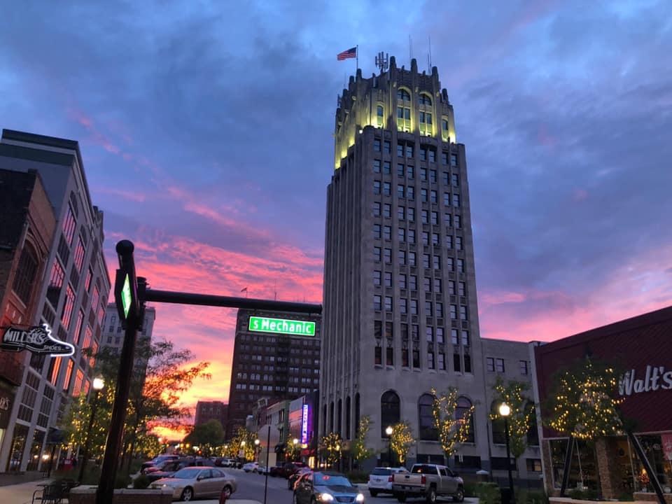 Live in Jackson County, Michigan: Your Gateway to Nature, Golf, and Convenience!