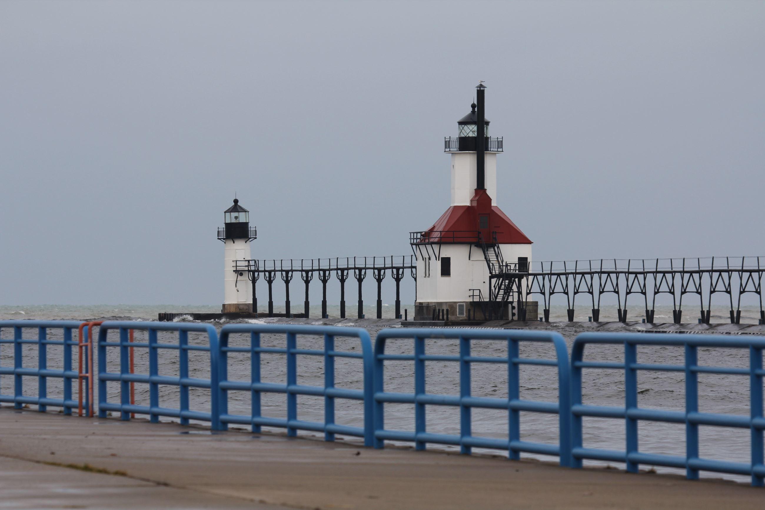 Lake Michigan's Tranquil Beauty Beckons!