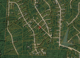 Peaceful Getaway: Wooded Camping Lot Near Truman Lake in St. Clair County, Missouri!