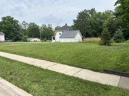 Jackson County: Own this Beautiful Michigan Lot!