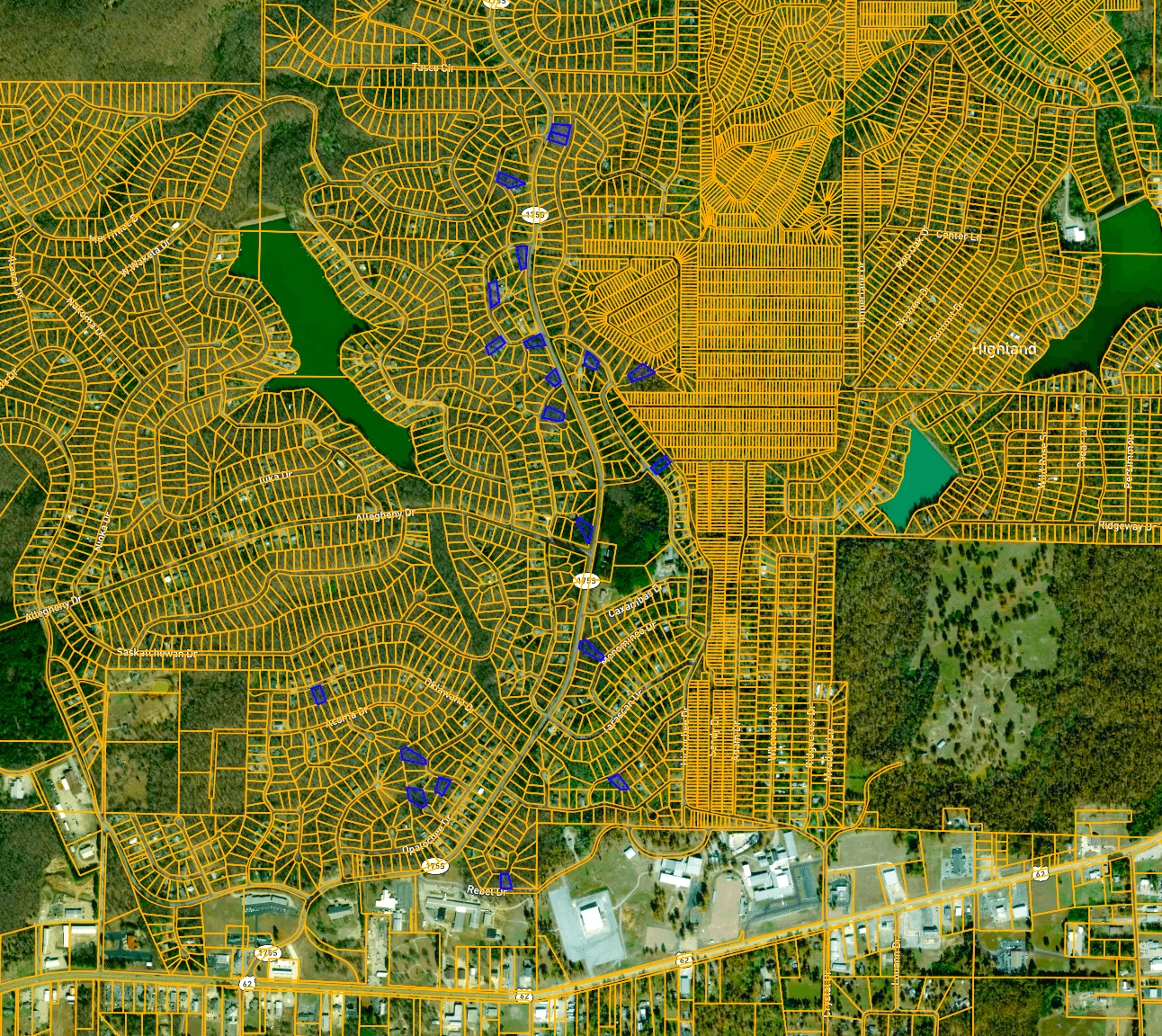 Own Land in the Ozarks: 20 Buildable Lots in Cherokee Village, AR! BIDDING IS PER LOT!