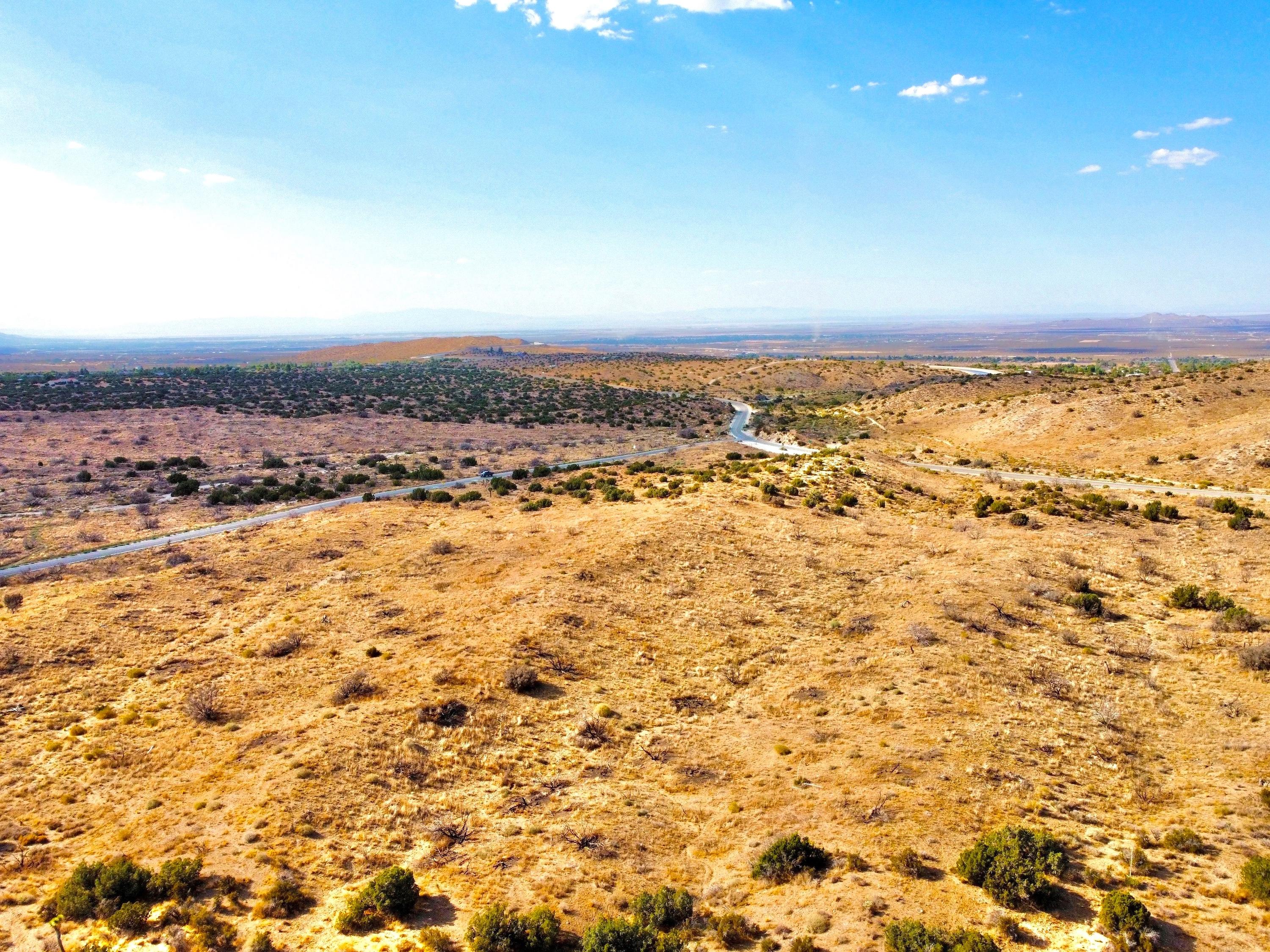Your Private Oasis in LA County, California: 5+ Acres of Pure Serenity!