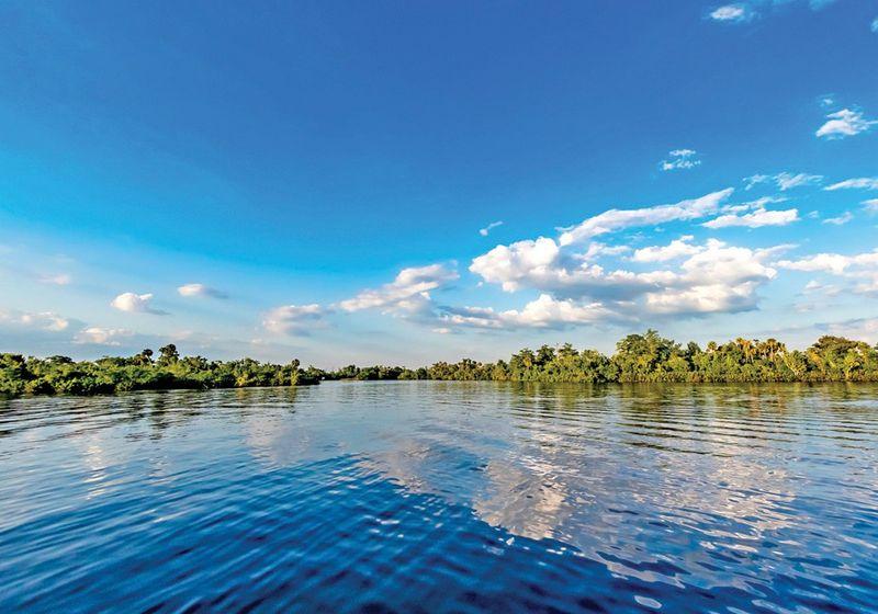 A Stone's Throw from the Peace River In Charlotte County, Florida!