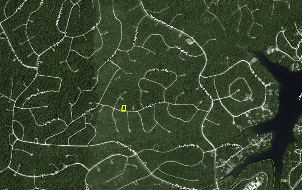 Fulton County, Arkansas: Buildable Lot in Peaceful Cherokee Village!