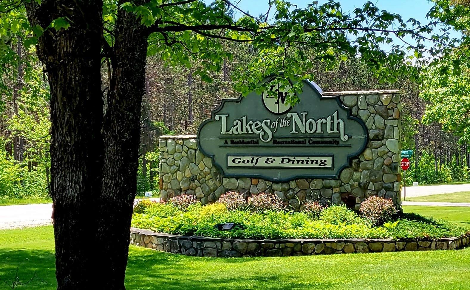 Build Your Dream Home and Experience All Four Seasons!